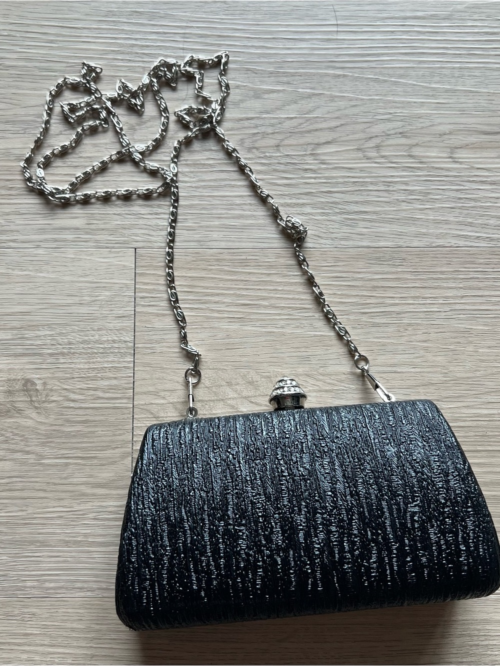 Elegant Black Evening Clutch with Silver Chain